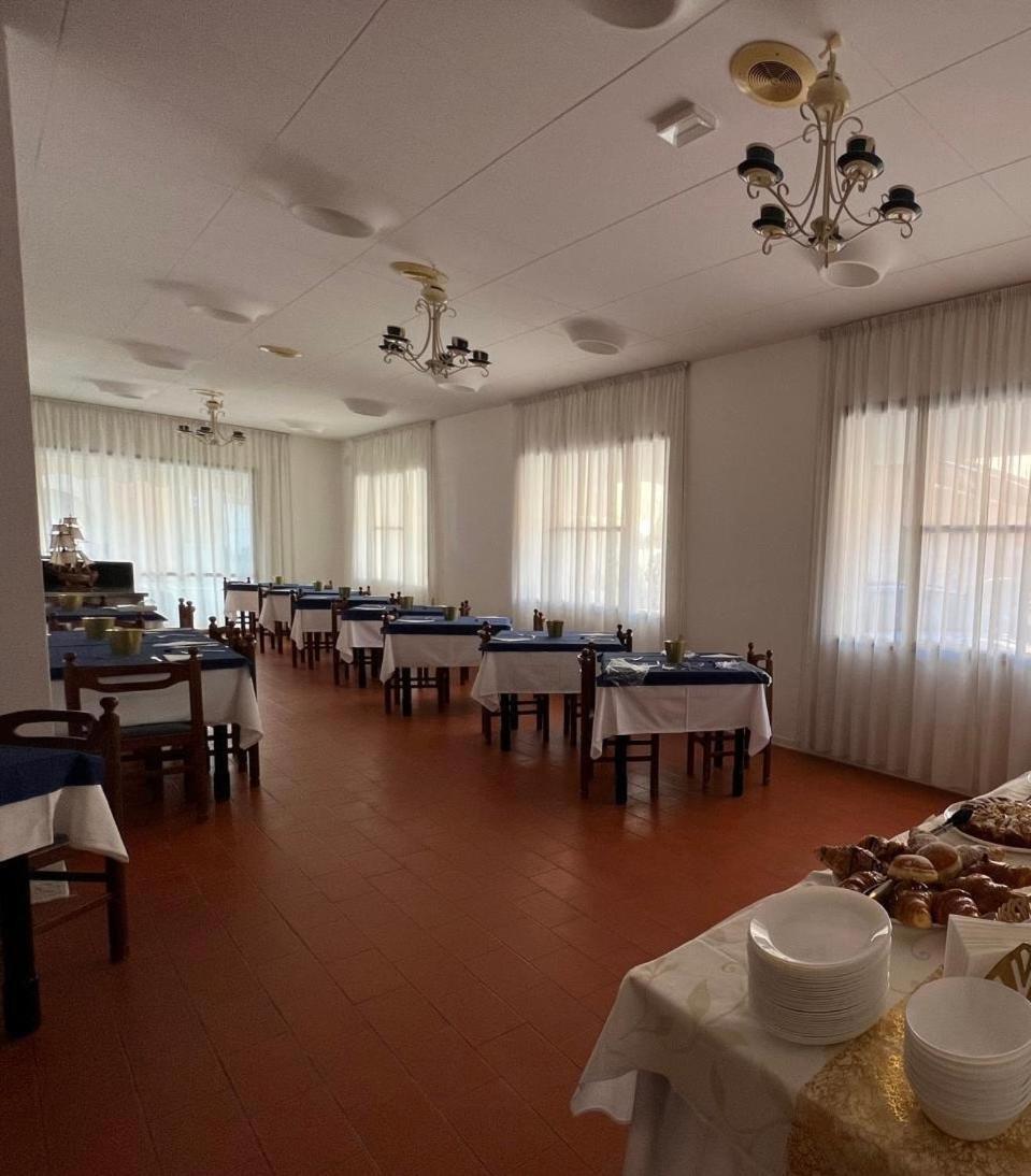 Hotel Villa Dei Fiori Беллария-Иджеа-Марина Экстерьер фото