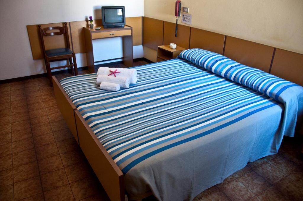 Hotel Villa Dei Fiori Беллария-Иджеа-Марина Номер фото